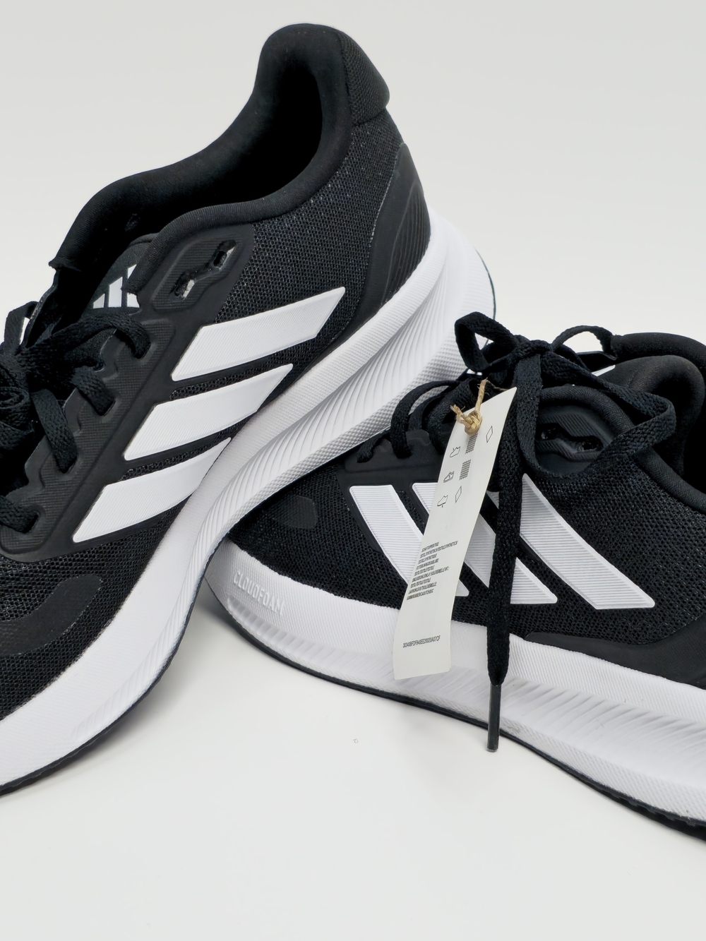 Adidas Runfalcon 5 Men’s Running Shoes Black White Size 8 NWT